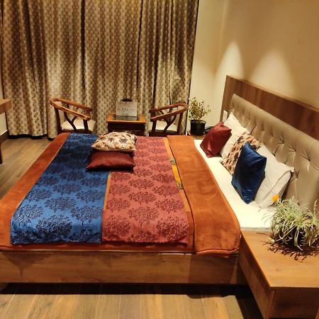 Apple Blossom Hotel Manāli Eksteriør billede