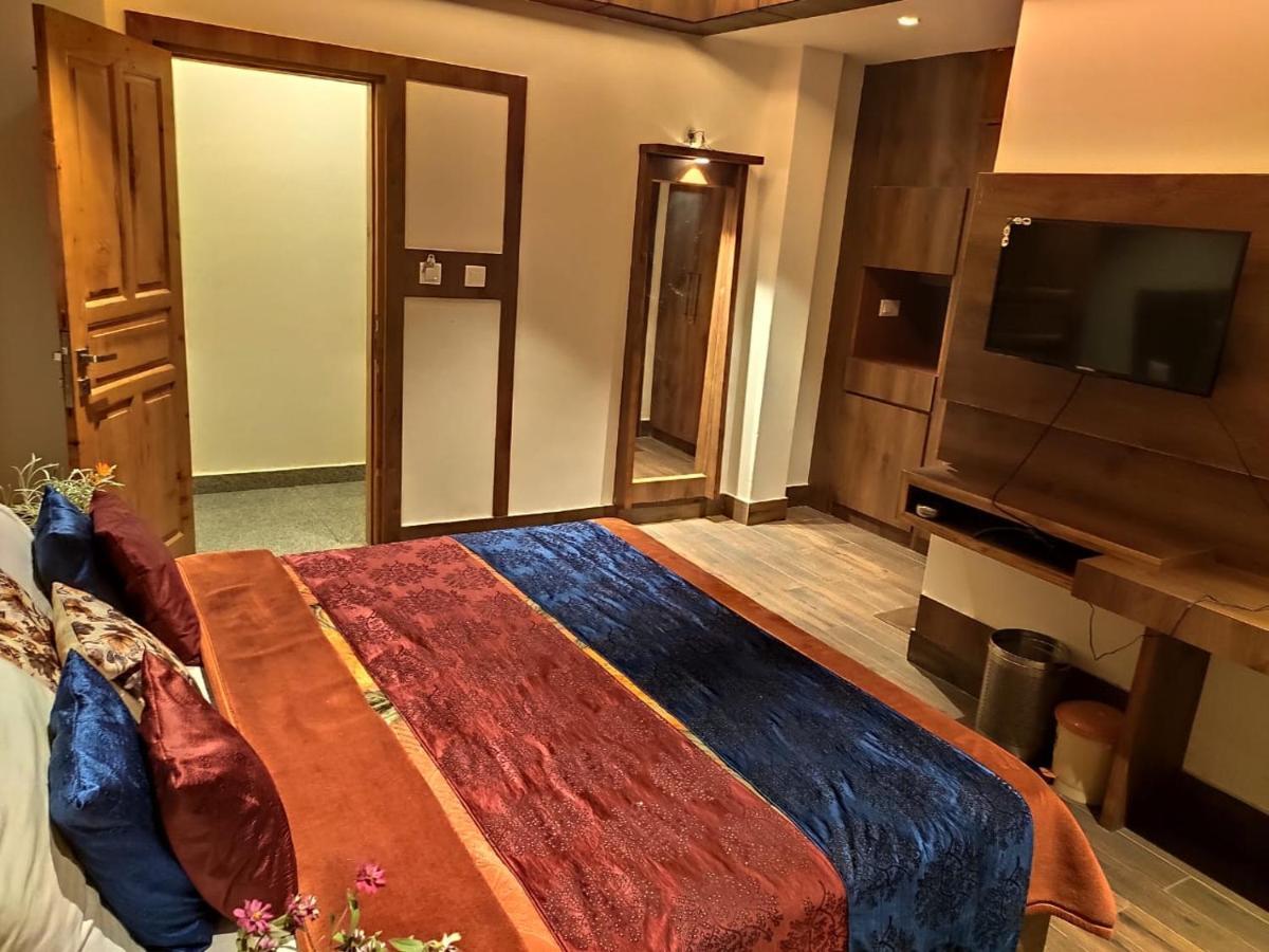 Apple Blossom Hotel Manāli Eksteriør billede