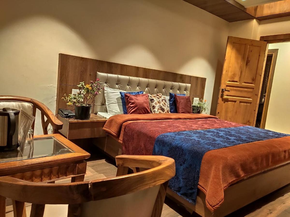 Apple Blossom Hotel Manāli Eksteriør billede