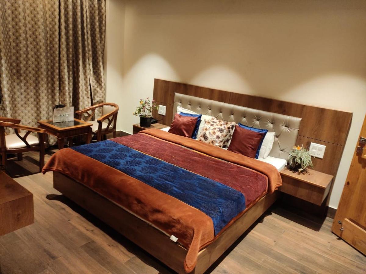 Apple Blossom Hotel Manāli Eksteriør billede