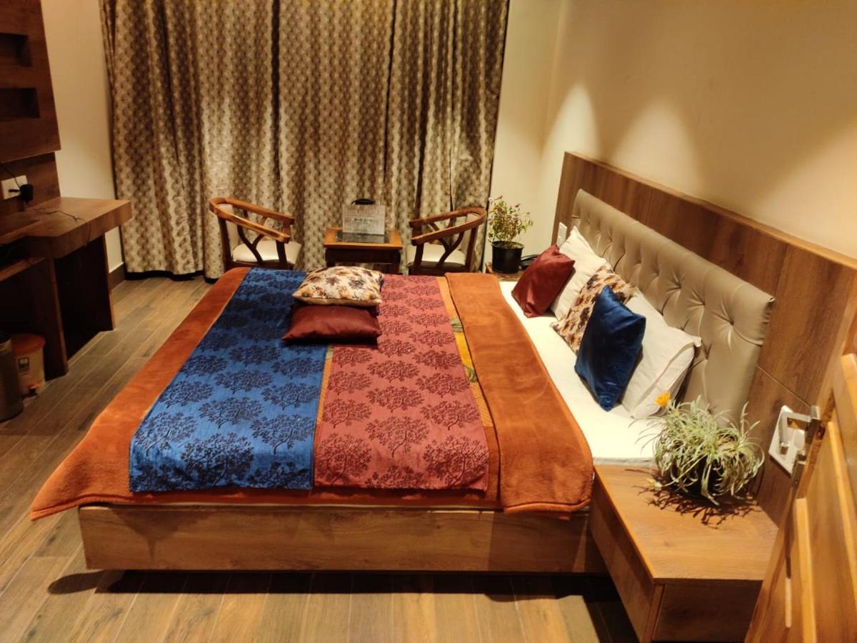 Apple Blossom Hotel Manāli Eksteriør billede