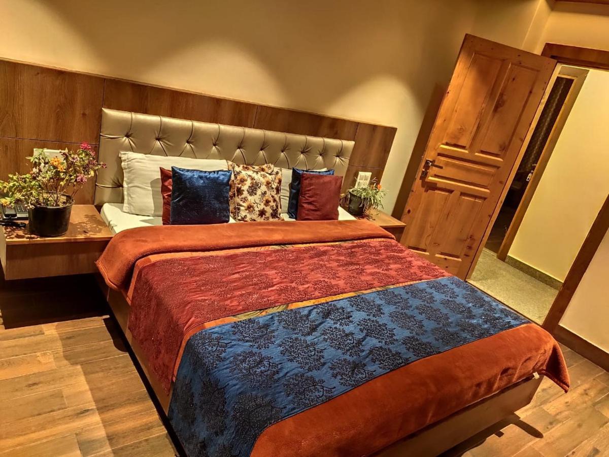 Apple Blossom Hotel Manāli Eksteriør billede