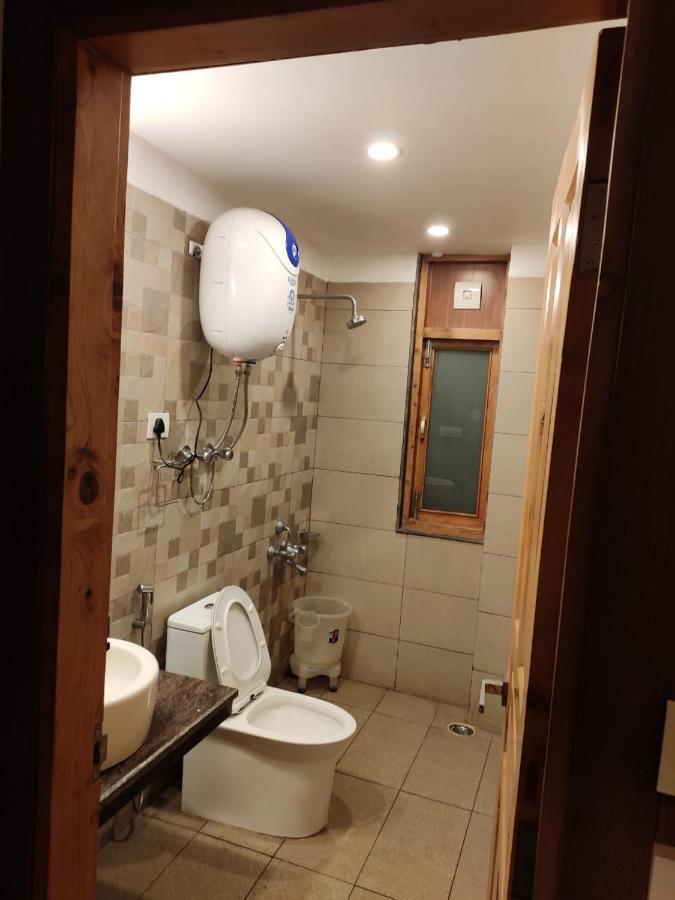 Apple Blossom Hotel Manāli Eksteriør billede